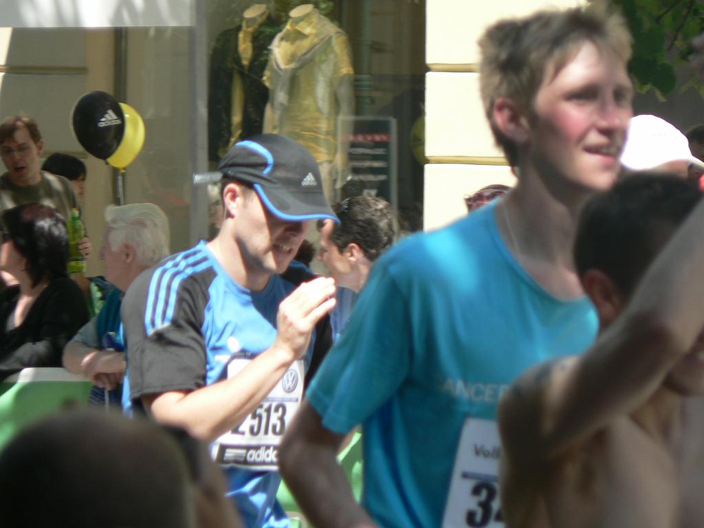 Maraton 08 152.jpg - všimnou si nás